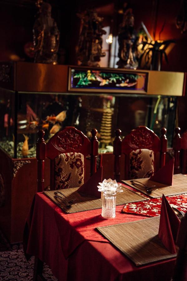 Und Restaurant Peking 2*